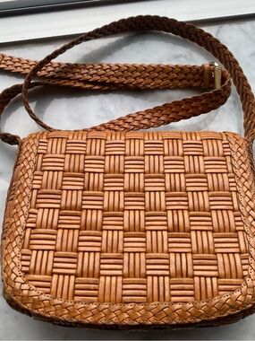 CEM- Classic Leather Woven Crossbody Bag in Tan - Made in Brazil